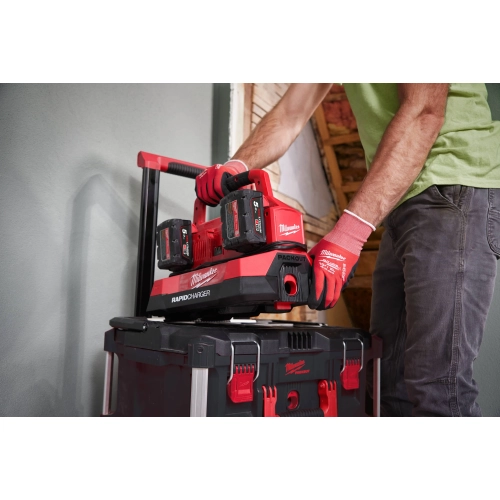 M18 PC6 szybka ładowarka 6-portowa PACKOUT™ Milwaukee – widok 4